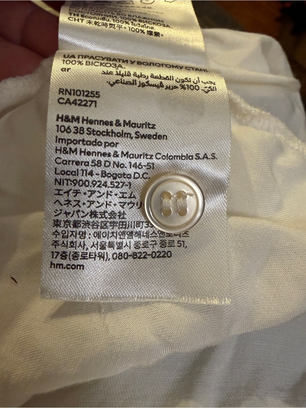 H&M Sleeveless Button-Front Shirt - Cream - Picture 4 of 7